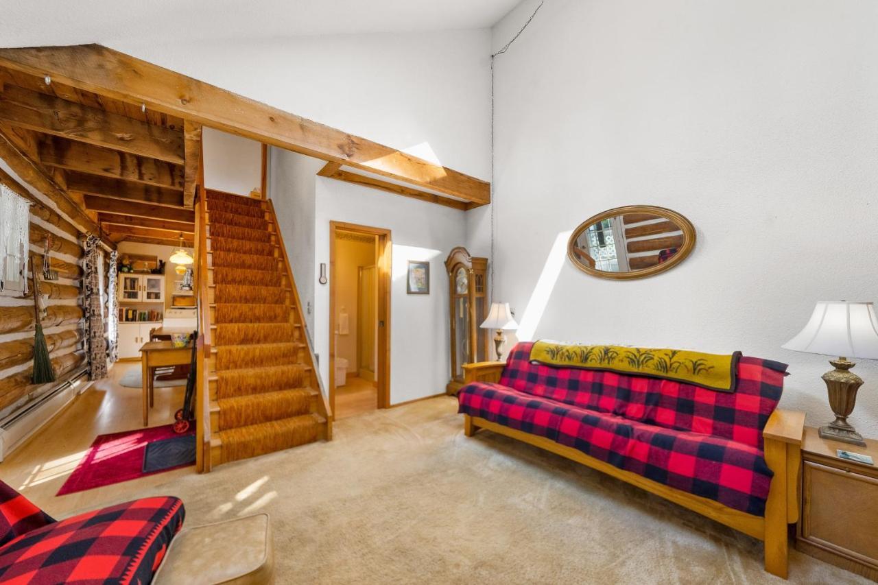 Cozy Condo By Tripp Lake Warrensburg Exterior foto